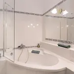 Anker Center By Stn