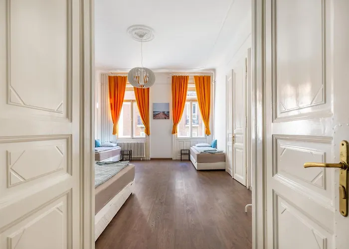 Anker Center By Stn *