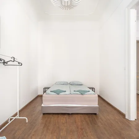 Anker Center By Stn Apartment Budapest